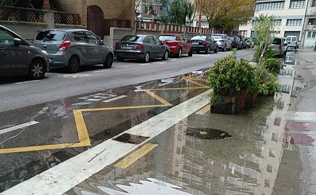 Un fallo en las canalizaciones pluviales inunda durante das locales  comerciales de Amara | El Diario Vasco