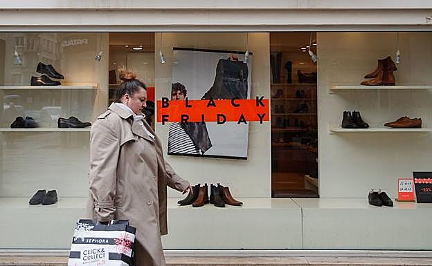 Ciberataques, estafas o minicréditos, la otra cara de las compras masivas