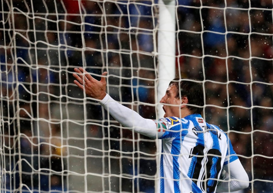 La Real Sociedad vence 4-1 al Eibar en el Reale Arena. 