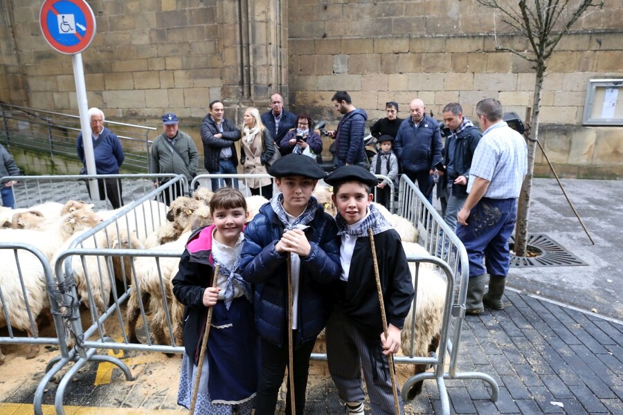 Fotos: Feria agrícola de San Andrés en Eibar