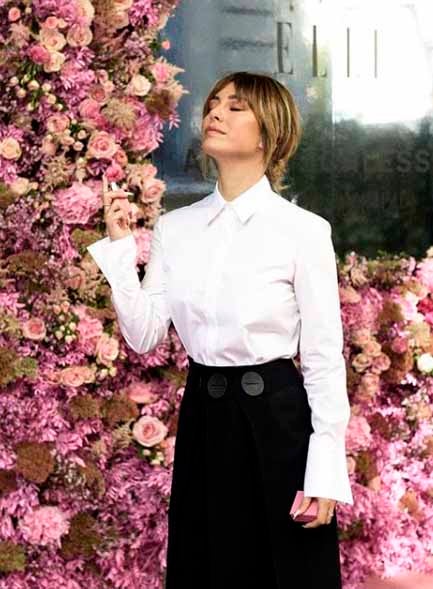 Conocemos el estilo de la actriz a través de sus looks 'street style' y fiesta