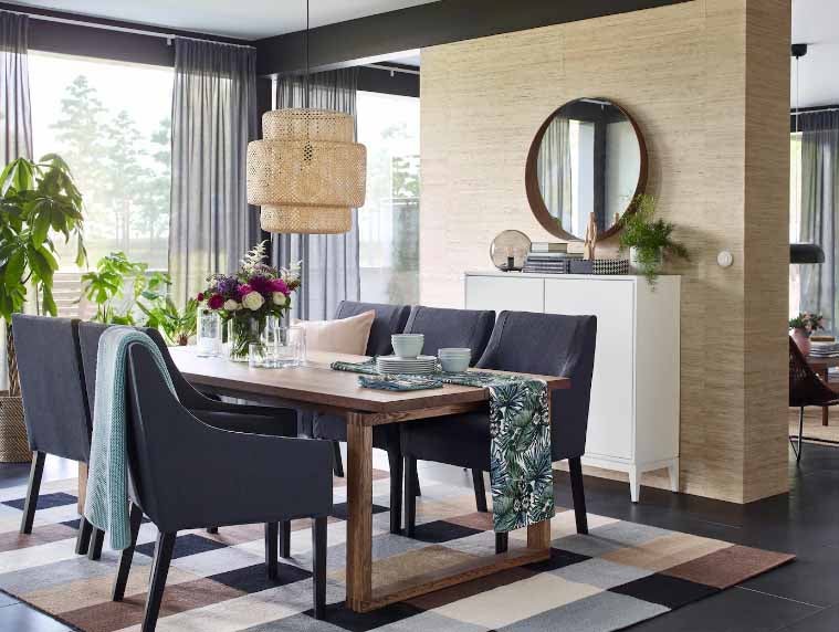 La mezcla de estilos, la utilización de toda la paleta de color; el maridaje sin complejos de materiales tan diversos como el acero, la piedra, el cristal y la madera; el auge de lo sostenible, la presencia de elementos naturales y la reutilización y reubicación de elementos decorativos del propio hogar serán la seña de identidad de un otoño-invierno marcado por las largas extancias en casa debido a la pandemia