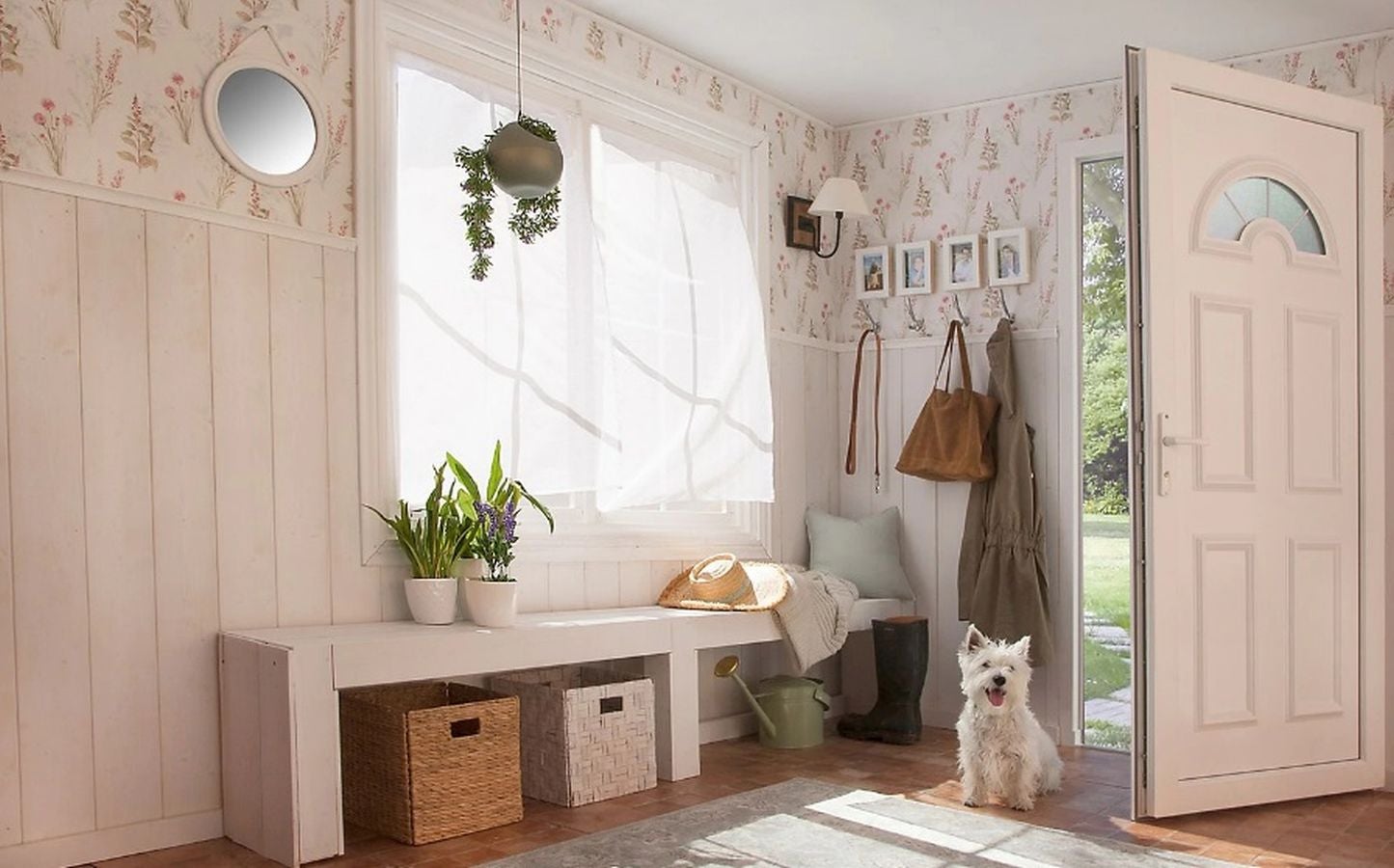 La primera impresión es la que cuenta. Los recibidores y las entradas deben ser prácticos, pero no perder a su vez el estilo y la esencia de la casa