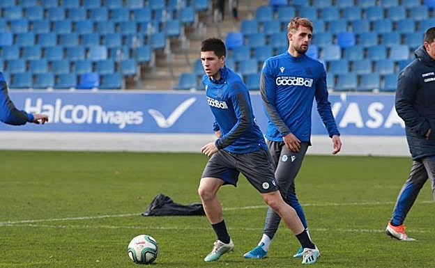 Zubeldia durante el entrenamiento de este lunes en Zubieta. 