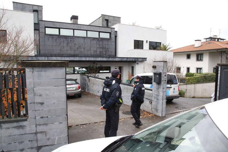 Fotos: Nueve intoxicados por monóxido de carbono emitido por una caldera en Donostia