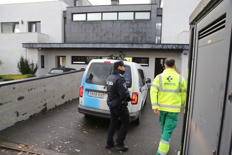 Fotos: Nueve intoxicados por monóxido de carbono emitido por una caldera en Donostia