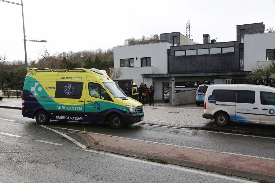 Fotos: Nueve intoxicados por monóxido de carbono emitido por una caldera en Donostia