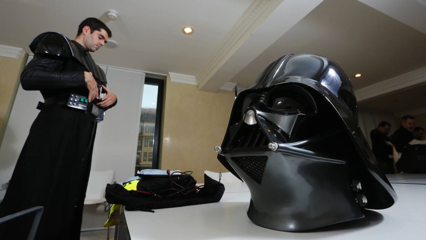 El miércoles el Victoria Eugenia acoge el preestreno de 'Star Wars, el ascenso de Skywalker', la nueva entrega de la serie, que también se anuncia como la última. La productora Disney lanza ese guiño al teatro y a la ciudad donde se estrenó el 17 de septiembre de 1977, dentro del Festival de Cine, 'La guerra de las galaxias', con presencia de sus protagonistas Harrison Ford y Carrie Fisher.