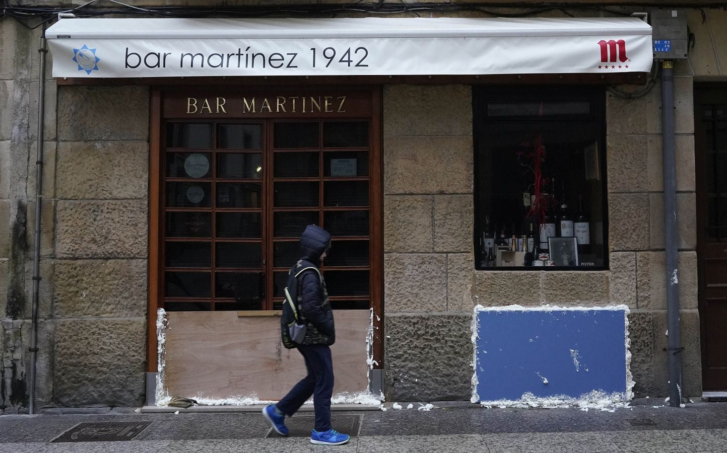 Las rachas de viento alcanzan los 135 km/ h y provocan numerosas incidencias