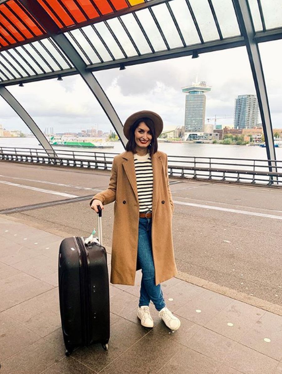 Una combinación tan estilosa como atemporal. Un clásico de los estampados, el marinero, que combina a la perfección con las tonalidades tierra