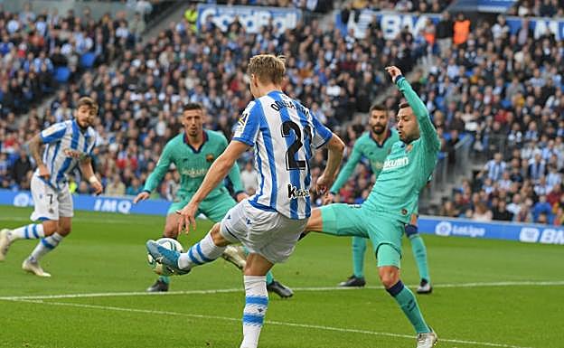Uno a uno de los jugadores de la Real frente al Barcelona