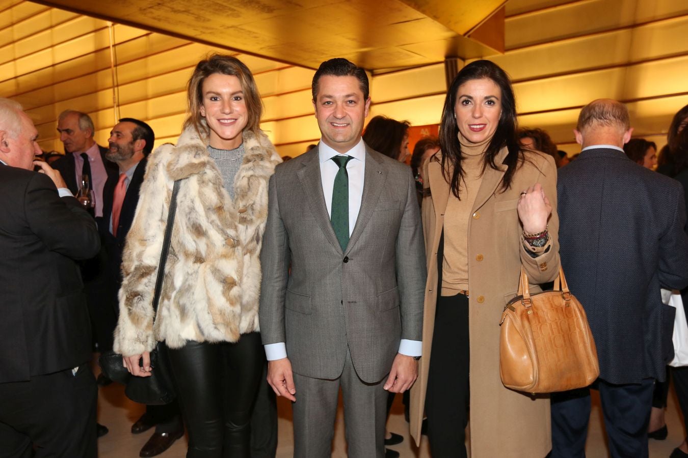 Invitados del mundo de la política, deportistas, comunicadores, patrocinadores y colaboradores posan en el photocall previo al Concierto de Navidad y en el cóctel posterior al evento