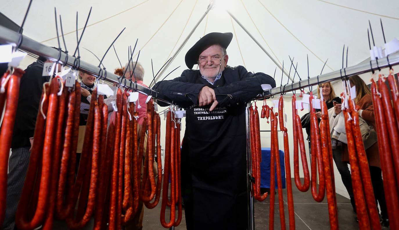 Ambiente festivo en Donostia desde bien temprano. 
