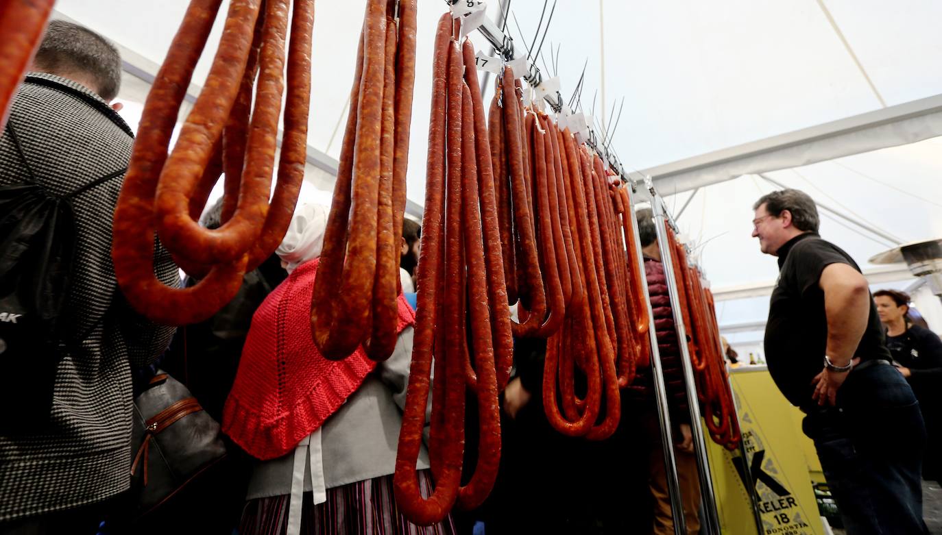 Ambiente festivo en Donostia desde bien temprano. 