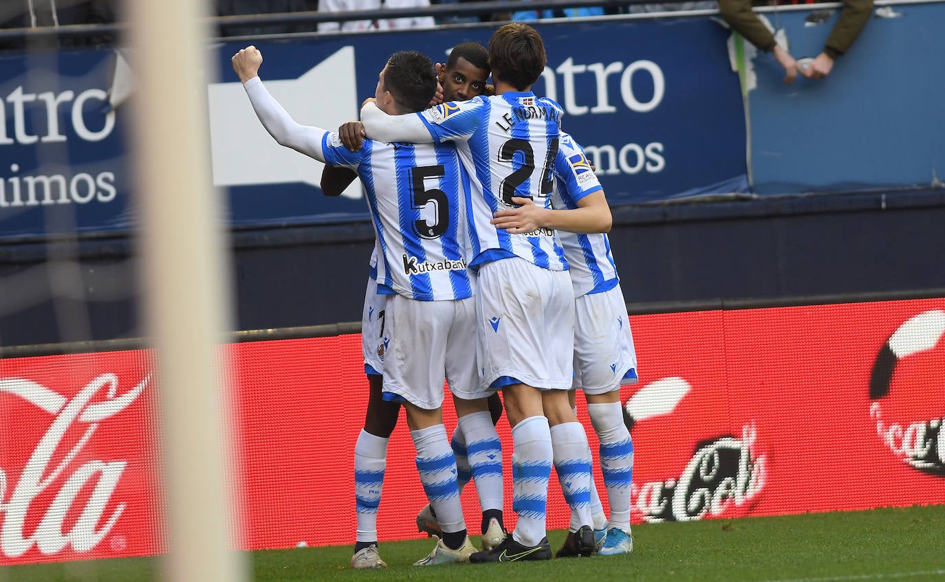 Fotos: Las mejores imágenes del Osasuna - Real Sociedad en El Sadar