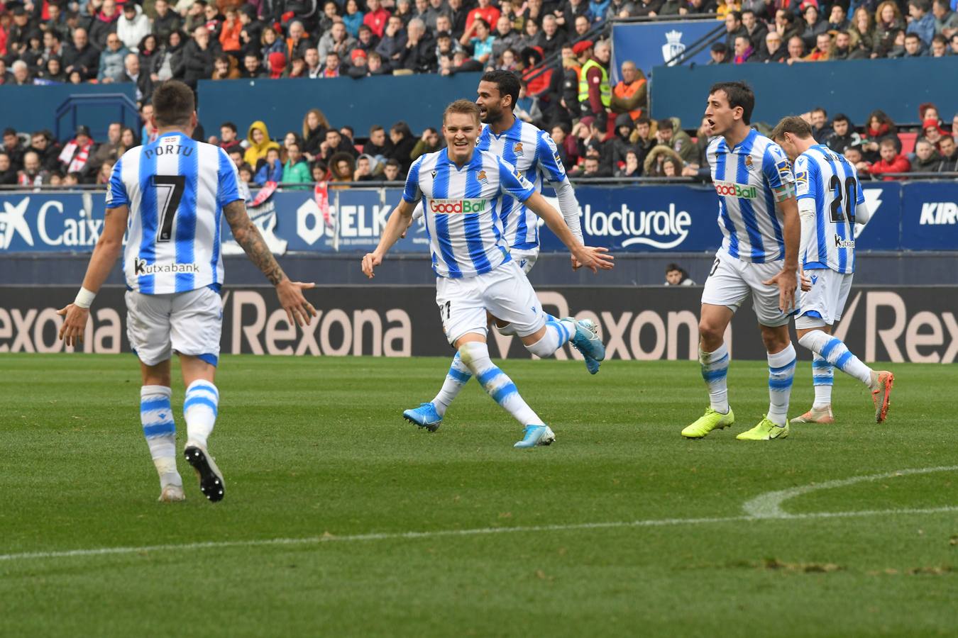 Fotos: Las mejores imágenes del Osasuna - Real Sociedad en El Sadar