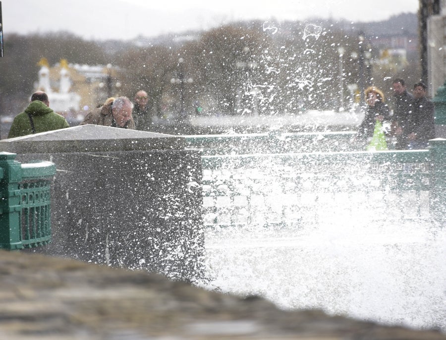 'Fabien', la profunda borrasca atlántica, que durante los últimos días ha azotado a Gipuzkoa, se aleja rápidamente de la península. 