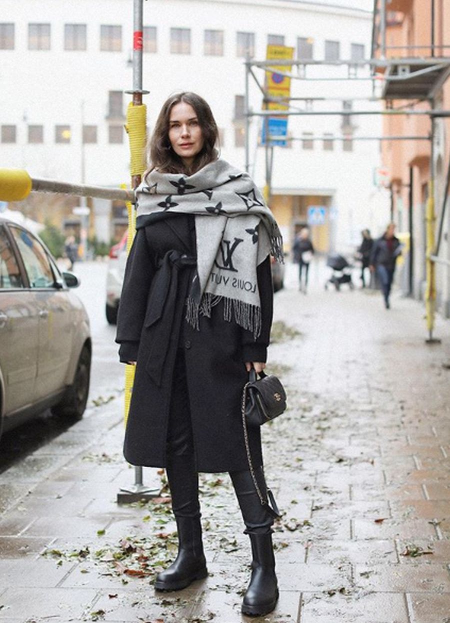 Se trata de la inversión más interesante de un buen fondo de armario. Un abrigo debe ser duradero, camaleónico y adaptable al ritmo de vida de cada una. Toma nota de las 18 propuestas que te presentamos para sacarle una rentabilidad máxima a la "pieza" por excelencia, junto a la camisa blanca y los 'jeans'