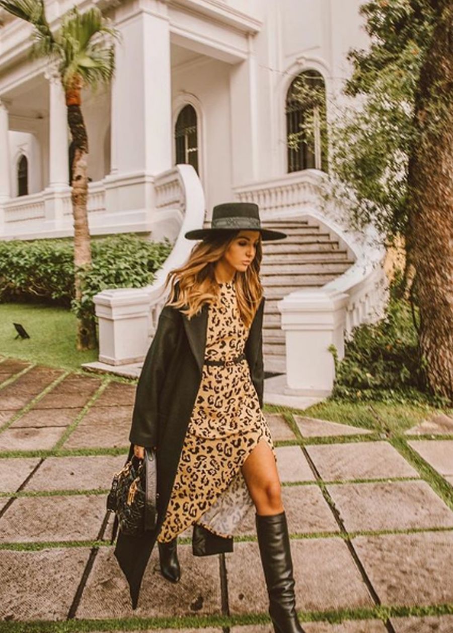 Se trata de la inversión más interesante de un buen fondo de armario. Un abrigo debe ser duradero, camaleónico y adaptable al ritmo de vida de cada una. Toma nota de las 18 propuestas que te presentamos para sacarle una rentabilidad máxima a la "pieza" por excelencia, junto a la camisa blanca y los 'jeans'