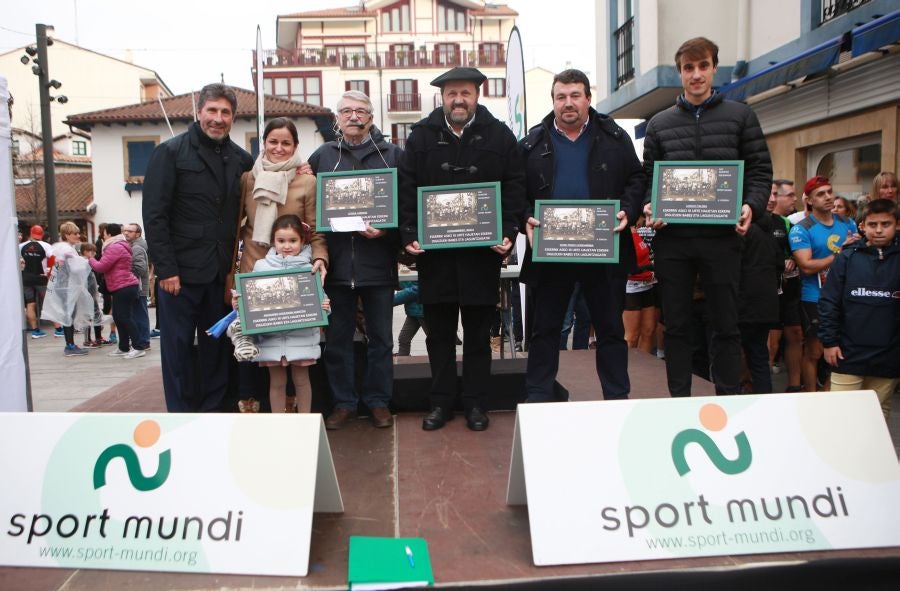 La décima edición de la San Silvestre Solidaria Sport Mundi se ha celebrado en un inmejorable ambiente festivo. Los beneficios obtenidos irán destinados a la ONG DOA, vinculada al sector sanitario que trabaja en Bolivia y Guatemala.