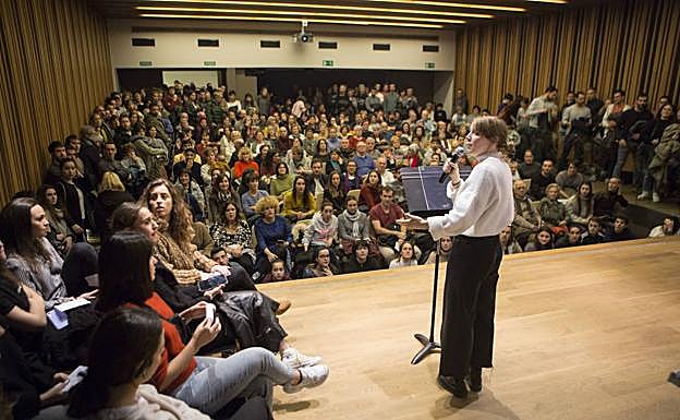 La presentación oficial de Guztion Alardea ha creado mucha expectación.