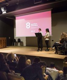 Imagen secundaria 2 - Guztion Alardea: Los jóvenes siguen empeñados en buscar solución al Alarde de Hondarribia