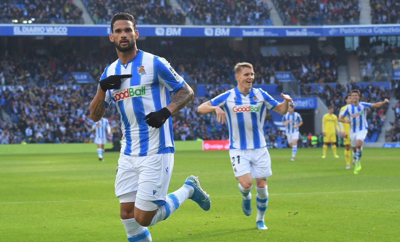 Willian José ha adelantado a la Real en el marcador al descanso, pero el Villarreal ha remontado con los goles de Trigueros de penalti, y Cazorla tras la revisión del VAR