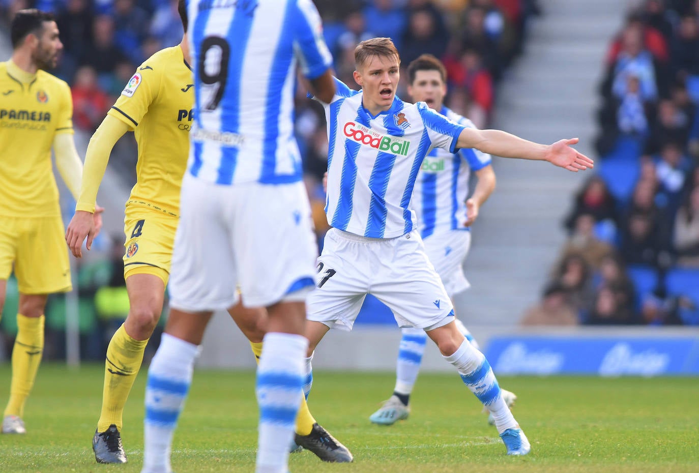 Willian José ha adelantado a la Real en el marcador al descanso, pero el Villarreal ha remontado con los goles de Trigueros de penalti, y Cazorla tras la revisión del VAR