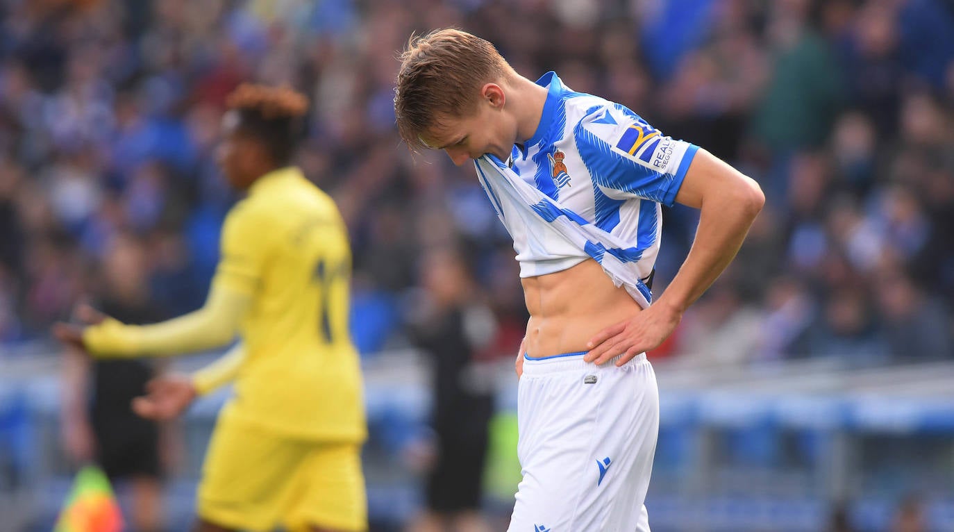 Willian José ha adelantado a la Real en el marcador al descanso, pero el Villarreal ha remontado con los goles de Trigueros de penalti, y Cazorla tras la revisión del VAR