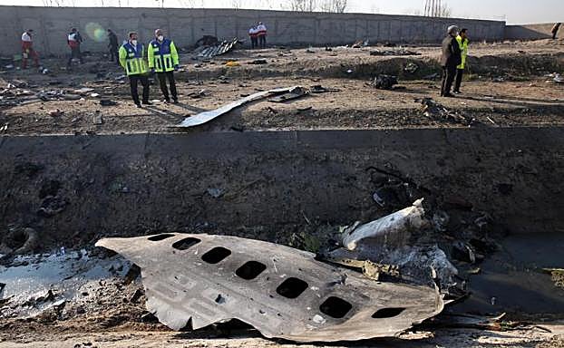 Mueren las 176 personas a bordo del avión ucraniano estrellado en Teherán