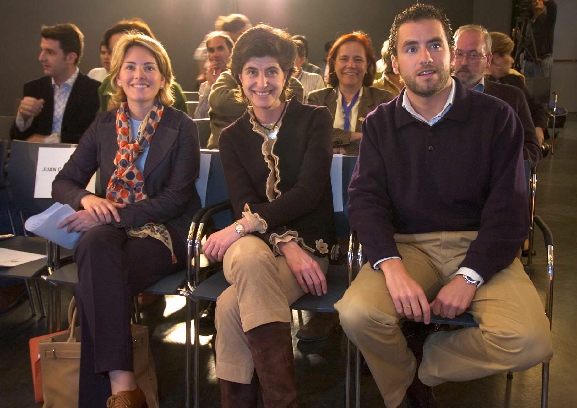 2005: Campaña de las elecciones autonómicas vascas. Arantza Quiroga, María San GIL y Borja Sémper, antes de un mitin del PP