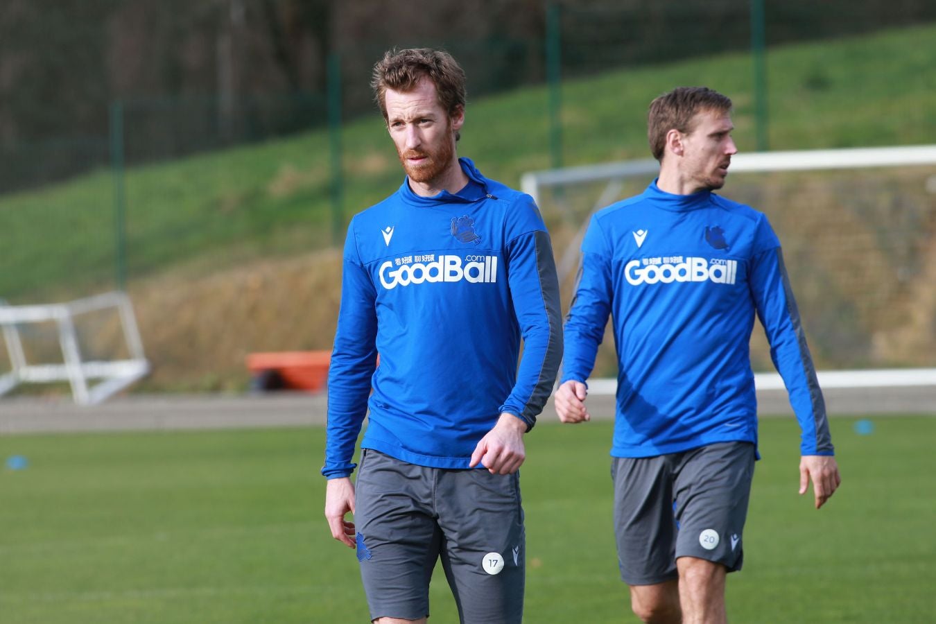 Esta mañana han saltado al Z1 los tres porteros más los que no jugaron en Copa, como Llorente, Pardo, Sagnan y Gorosabel, y los que fueron suplentes, entre ellos Merino, Willian José y Portu, con la novedad del canterano Roberto López
