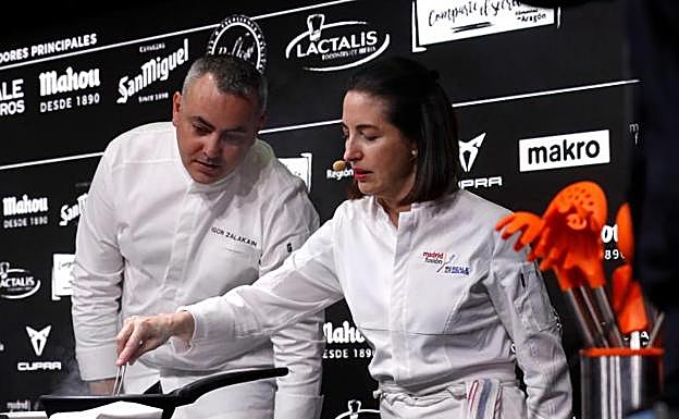 Igor Zalakain y Elena Arzak durante su ponencia de ayer en Madrid Fusión