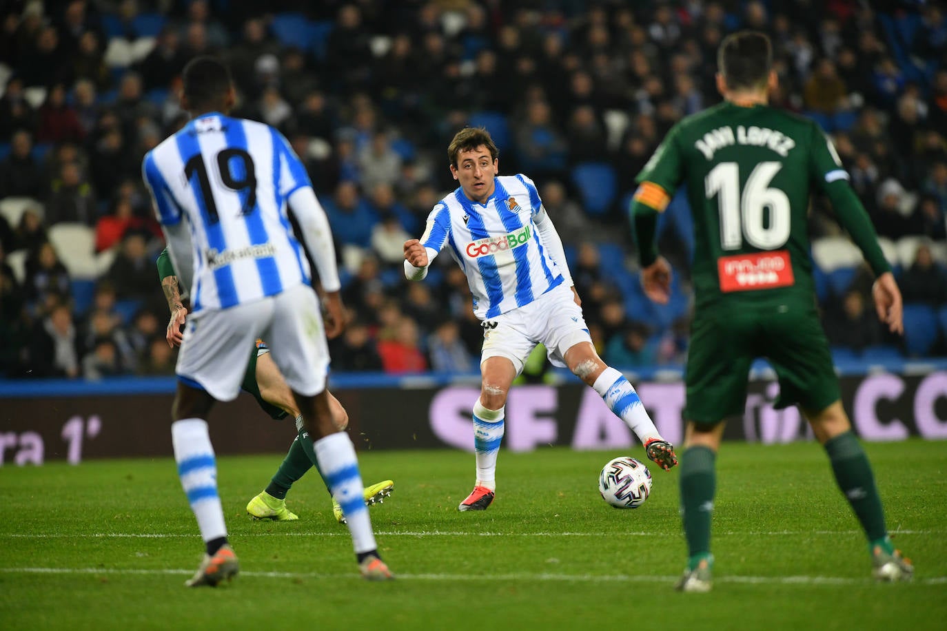 Buen ambiente en la eliminatoria copera que ha enfrentado a los realistas contra el Espanyol