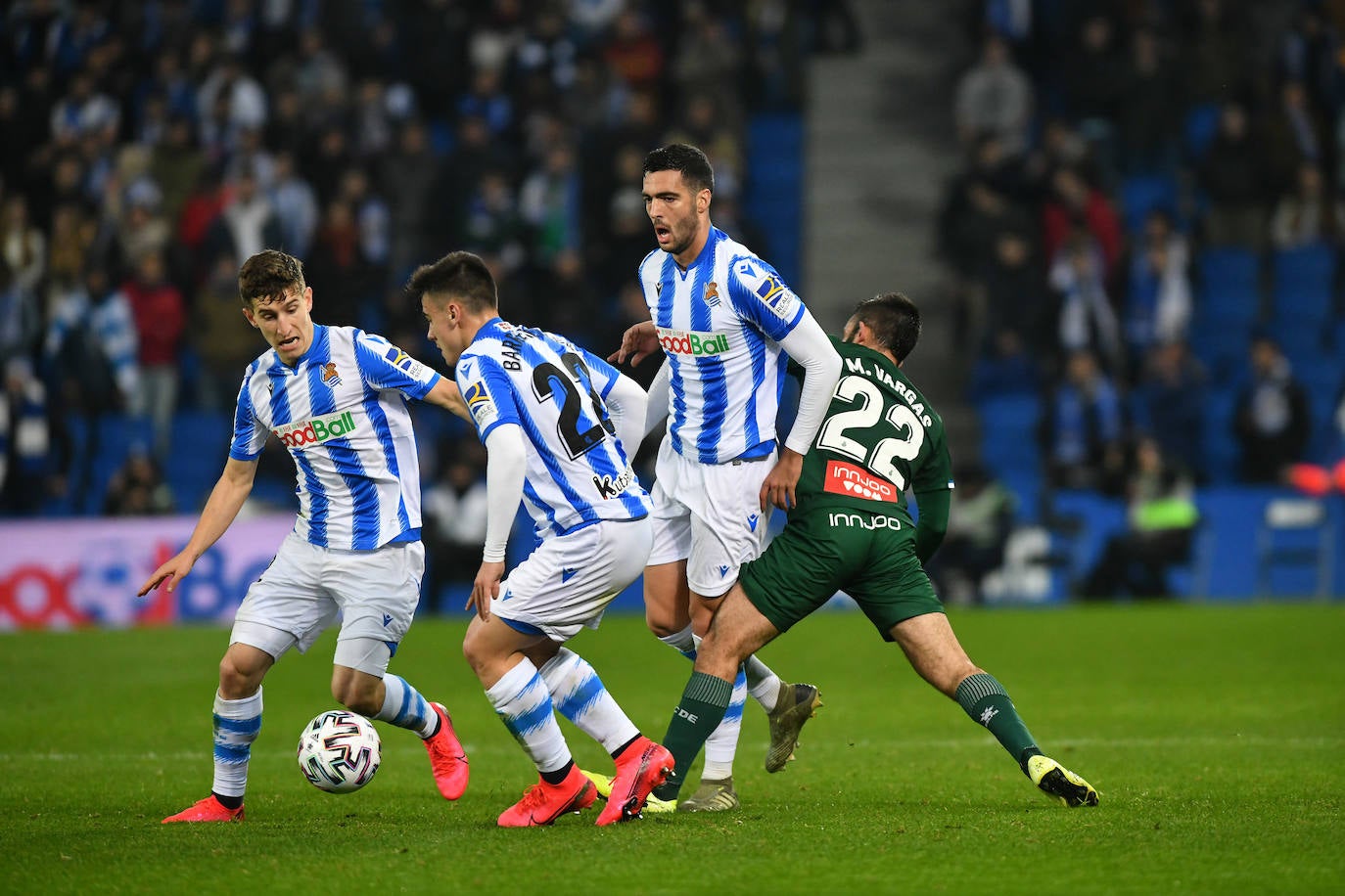 Buen ambiente en la eliminatoria copera que ha enfrentado a los realistas contra el Espanyol