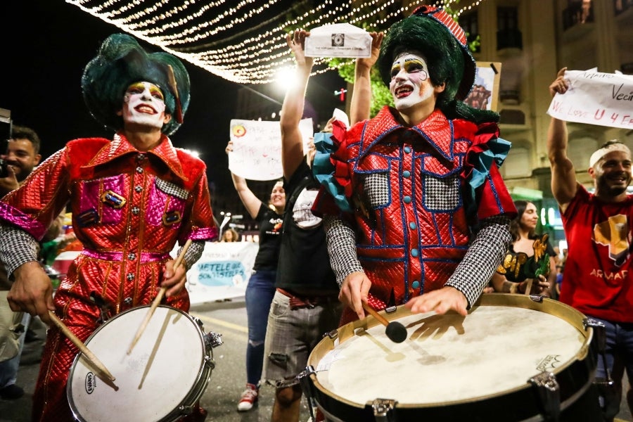 Uruguay da comienzo al que es considerado el Carnaval más largo del mundo. Durante tres meses los vecinos de Montevideo saldrán a las calles para ambientar la ciudad de luz, color y música.