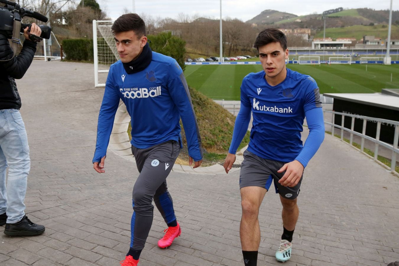 Imanol Alguacil ha convocado a todos los jugadores disponibles de la primera plantilla para medirse a Osasuna en Copa. Recupera a Monreal y Willian José vuelve a la lista, pero pierde a Llorente por una rotura para al menos los dos próximos partidos.