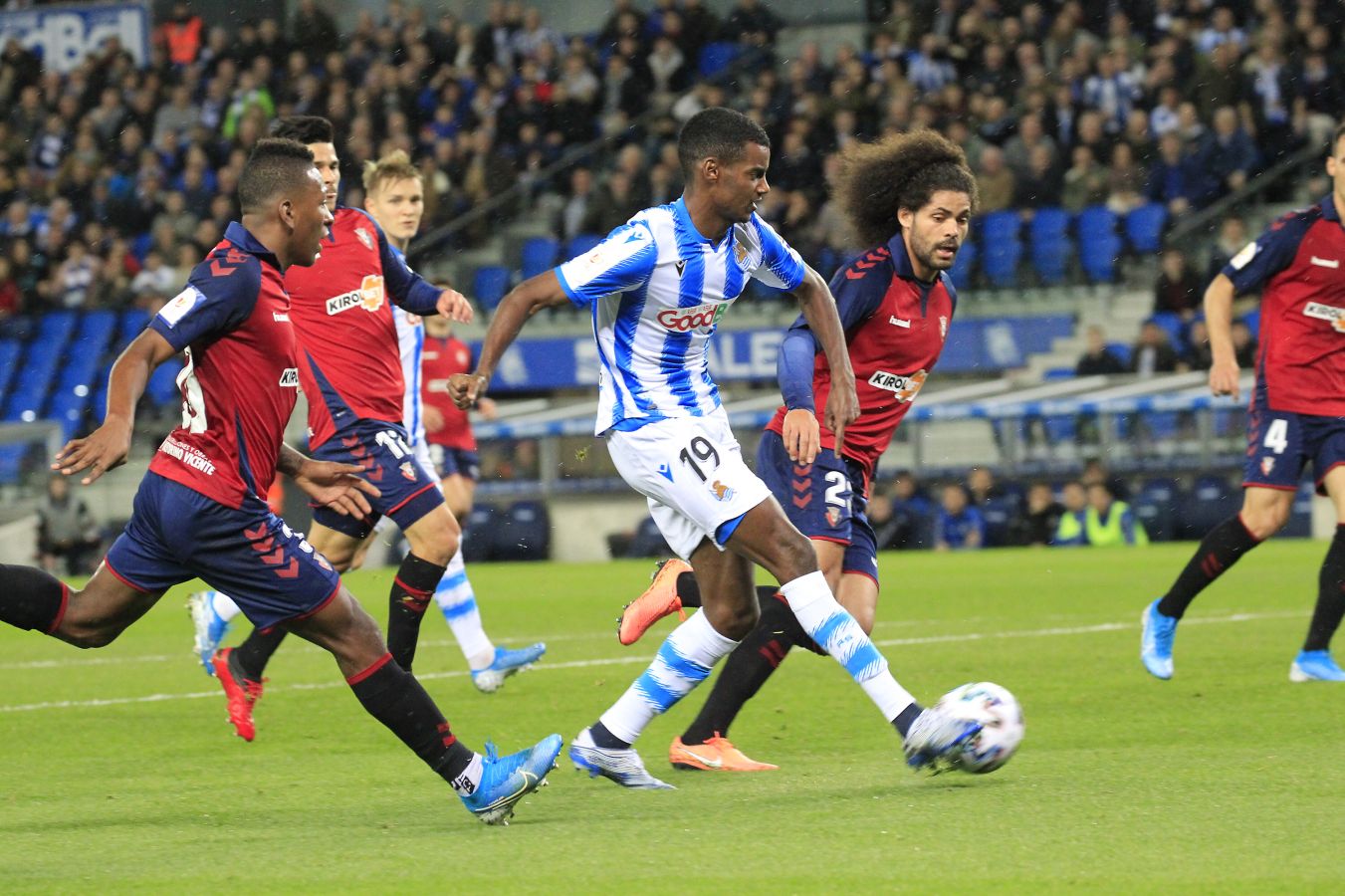 La Real Sociedad sigue soñando con la Copa tras eliminar a Osasuna. Los txuri-urdin estarán en el bombo de cuartos