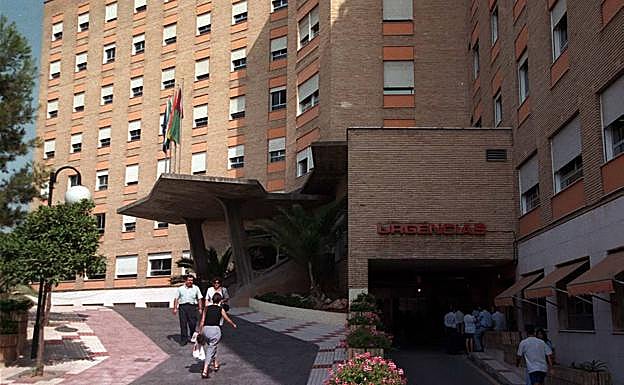 Aislado un hombre en Málaga ante la sospecha de un contagio de coronavirus