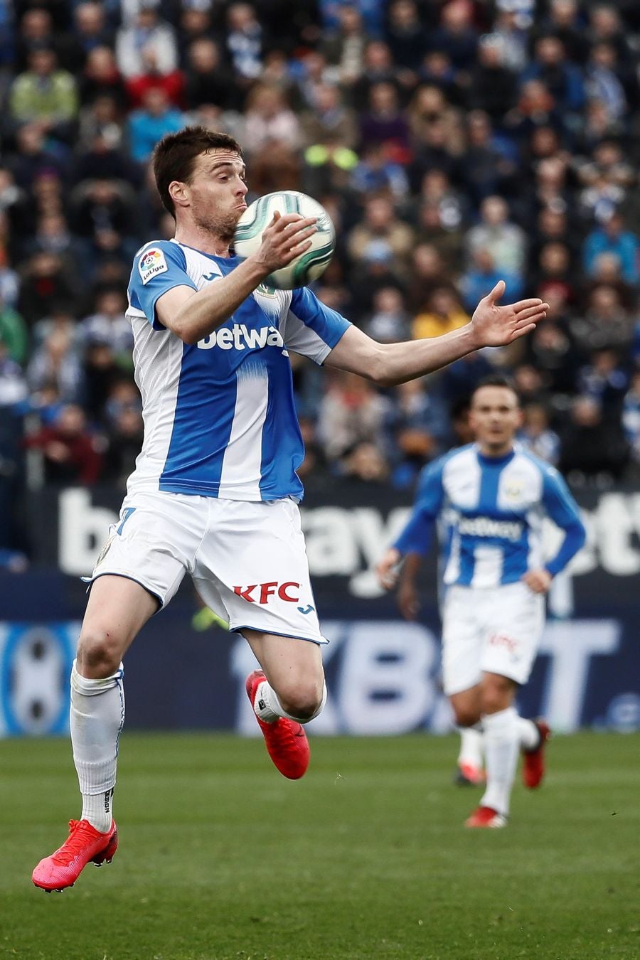 Isak ha adelantado a la Real en el minuto 20, pero Omeruo en el 48 ha empatado el partido para el Leganés.