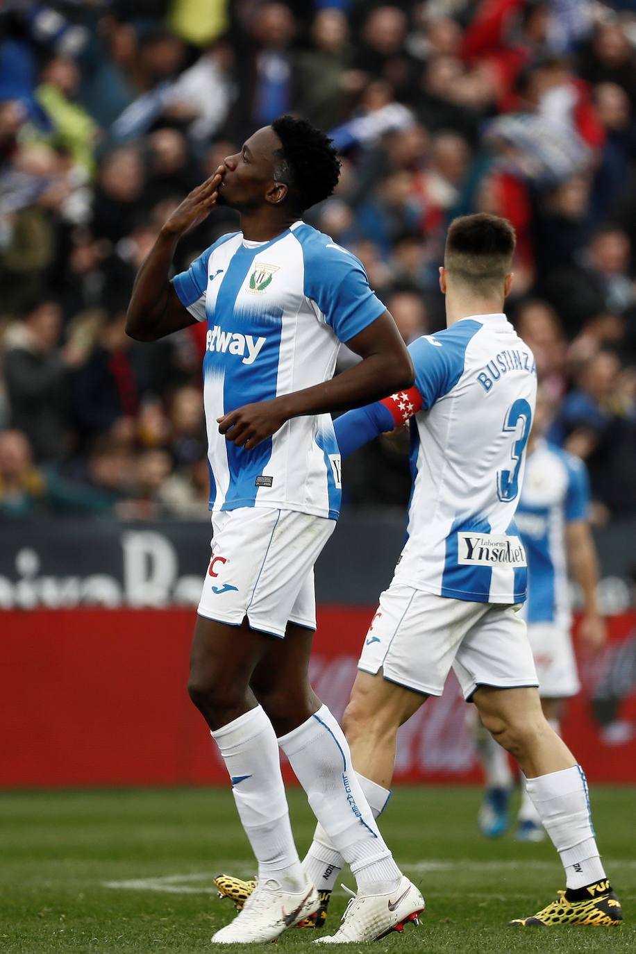 Isak ha adelantado a la Real en el minuto 20, pero Omeruo en el 48 ha empatado el partido para el Leganés.