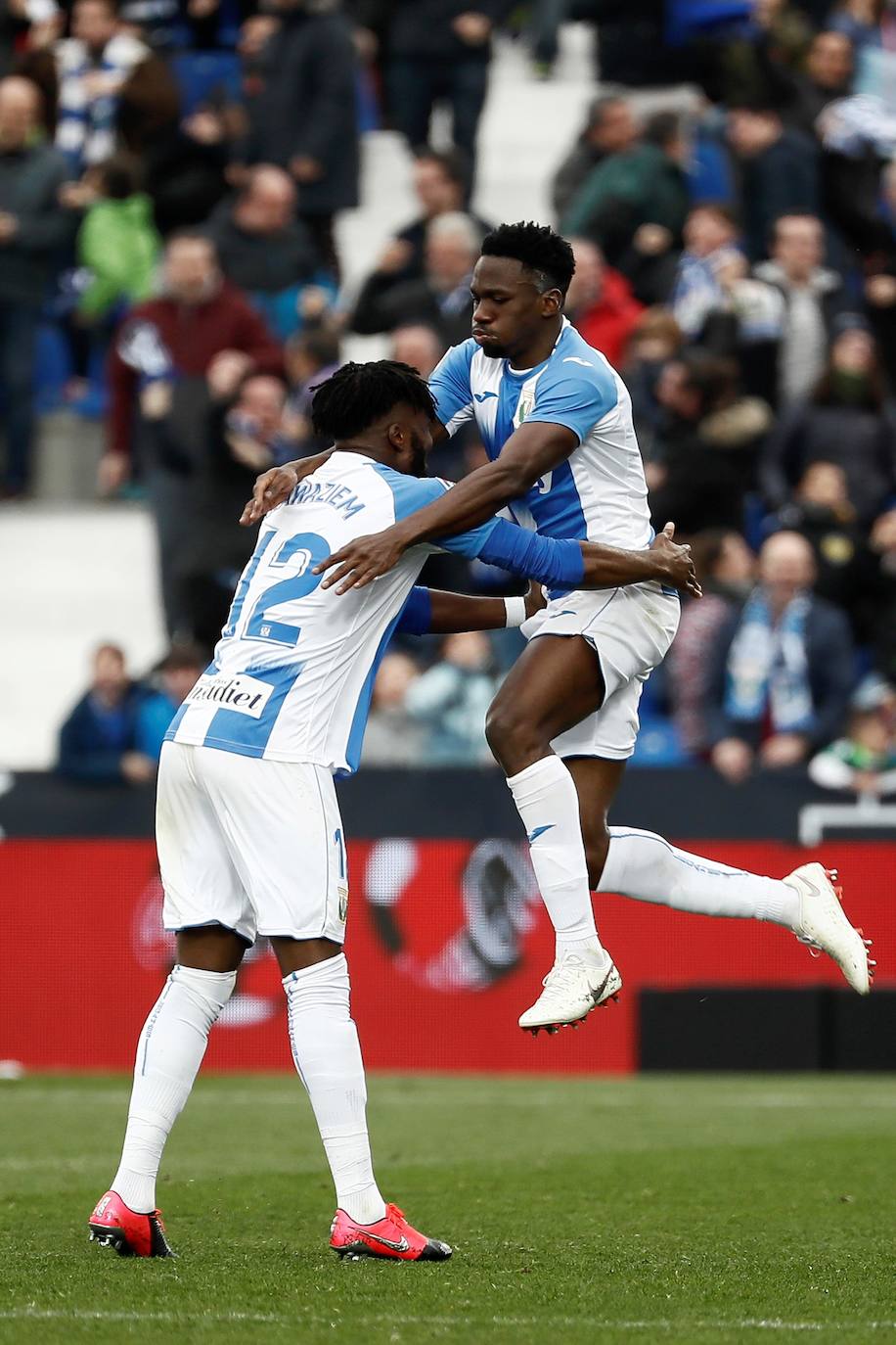 Isak ha adelantado a la Real en el minuto 20, pero Omeruo en el 48 ha empatado el partido para el Leganés.