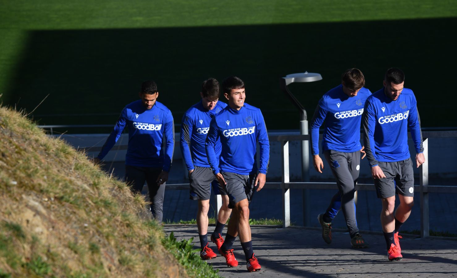La Real Sociedad se mide al Real Madrid en cuartos de final de la Copa del Rey. Merino y Moyá han entrado en la convocatoria y Sangalli se ha quedado fuera