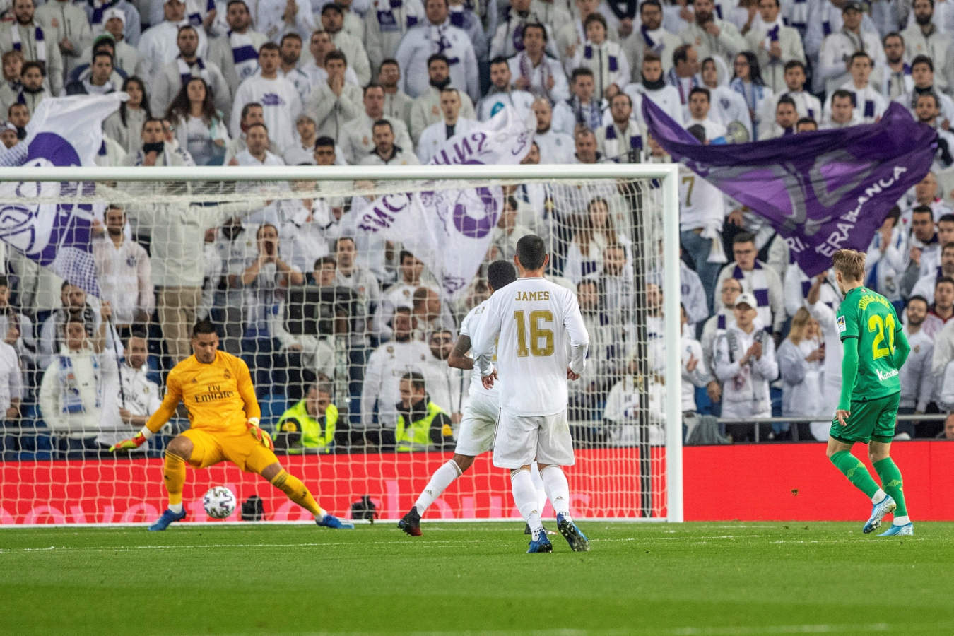 El Real Madrid y la Real Sociedad se enfrentan en los cuartos de final de la Copa del Rey en el Santiago Bernabéu