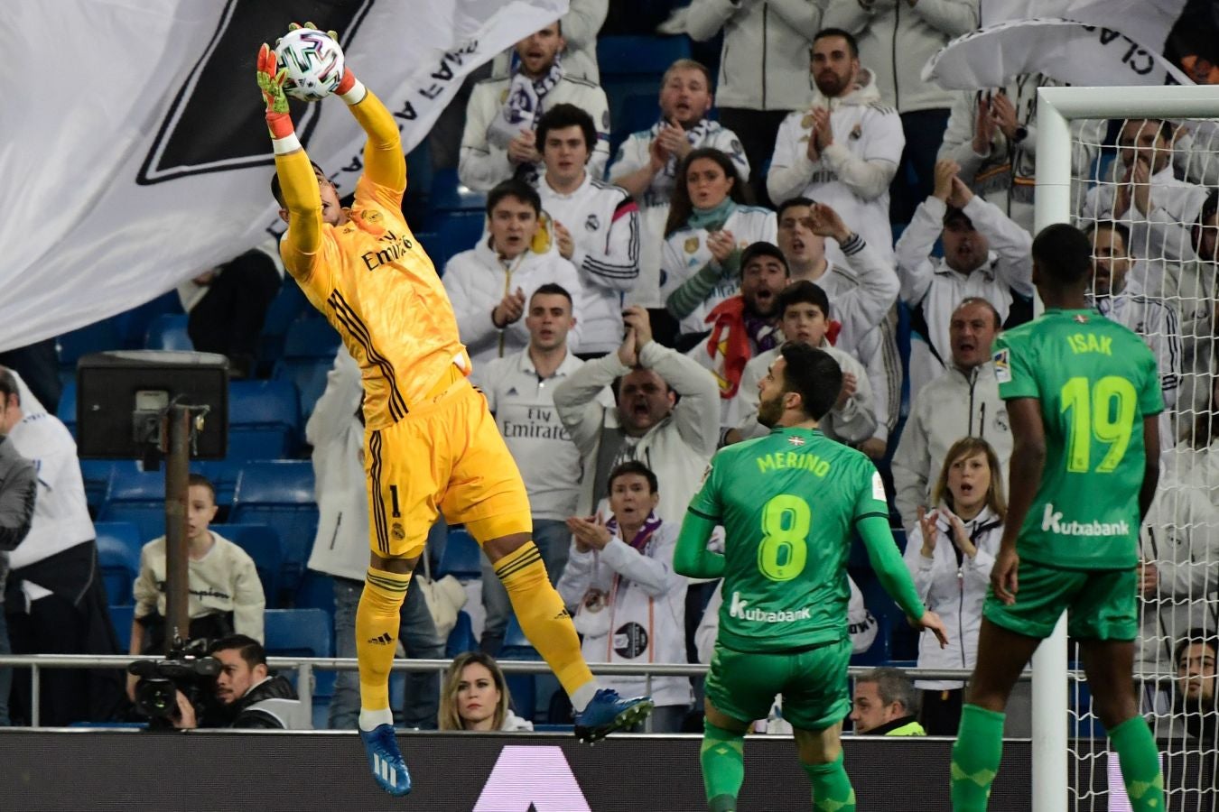 El Real Madrid y la Real Sociedad se enfrentan en los cuartos de final de la Copa del Rey en el Santiago Bernabéu