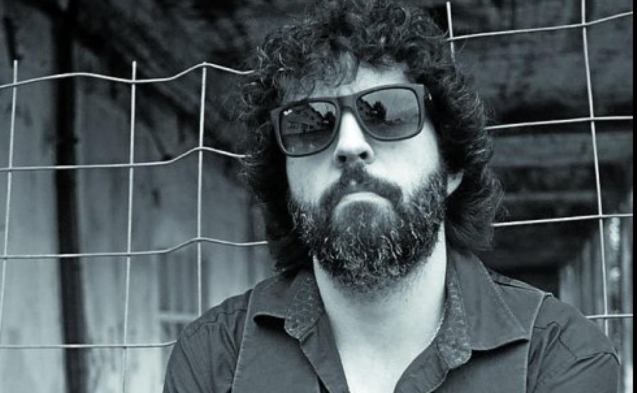 Ibai Marin presenta el single 'Viernes lobo', adelanto de su próximo álbum