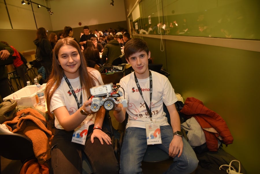 Axular Lizeoa de Donostia disputará la final estatal tras vencer en la First Lego League Euskadi. 