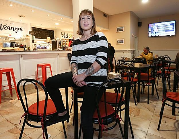 Mar, en el mítico Txangai de Gros, que ahora regenta. 