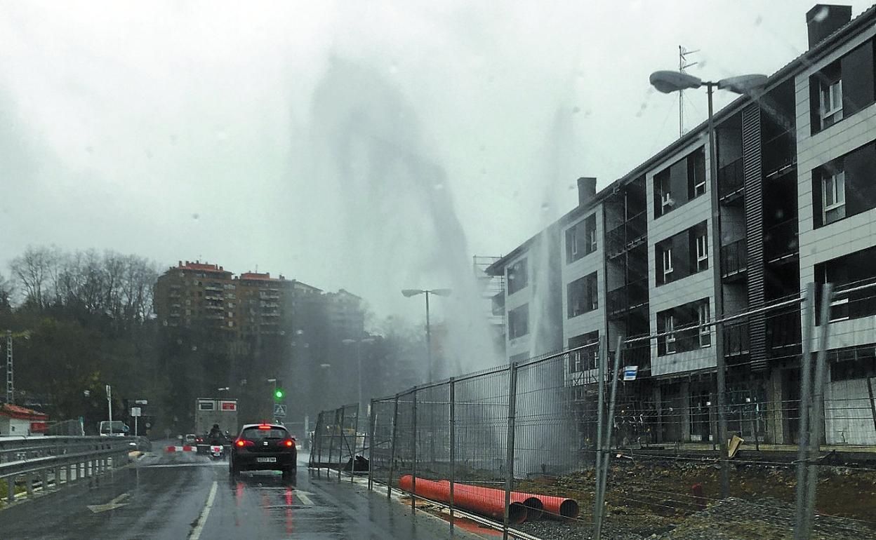 Un géiser inesperado en Txomin Enea