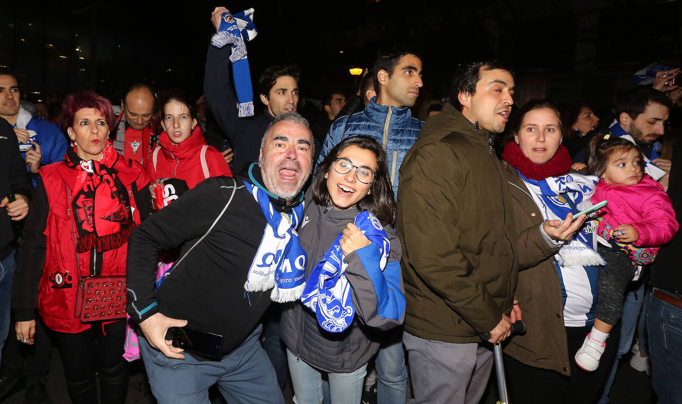Fotos: Búscate entre las fotos de la afición txuri-urdin en el Real - Mirandés